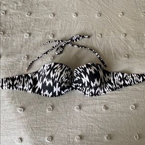 Victoria’s Secret Bathing Suit Top
